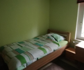 1 Zimmer ca. 14 m2 mit Bad u. Küche im Gasthof Zum Anker