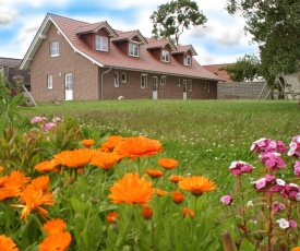 Ferienhaus Lobbe F 544 WG 02 in absoluter Idylle