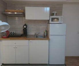 Low-Budget Eco-Apartment (Z34)