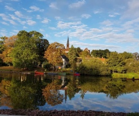 TIPP: idyllisch am Fluss aber zentrumsnah