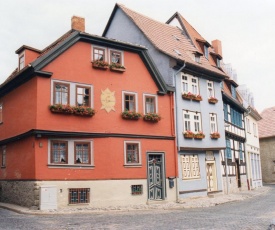 Haus zum kleinen Helm