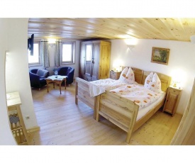 One-Bedroom Apartment in Zeulenroda-Triebes